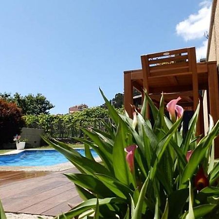 Villa Hórreos y Piscina en Combarro Exterior foto